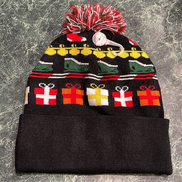 Christmas Presents and Tree toque hat new with tag - Picture 3 of 4